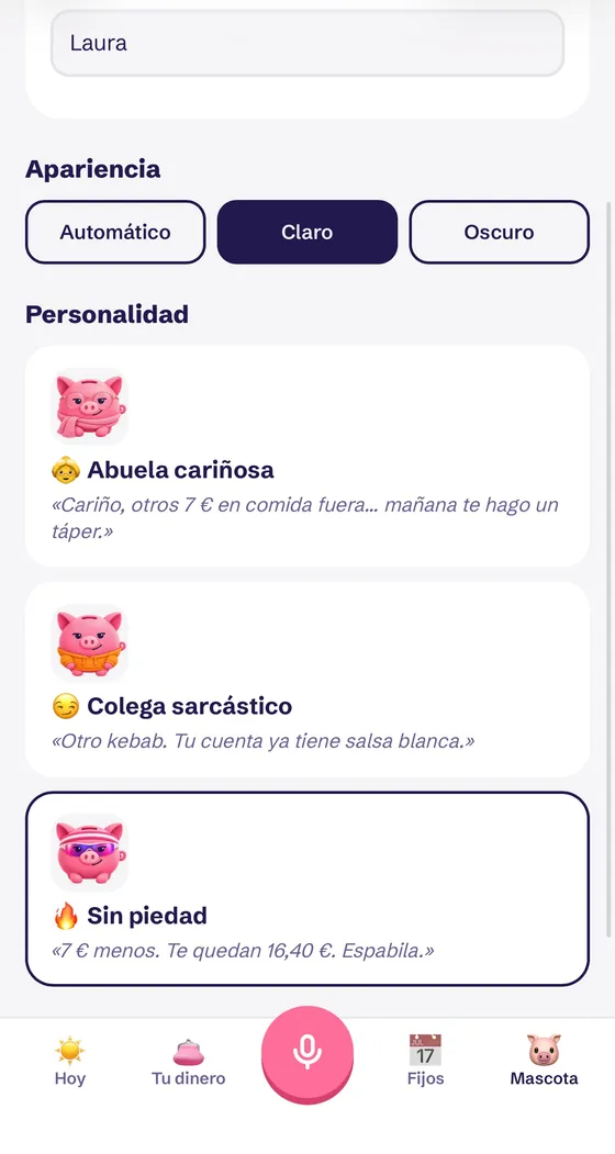 Ajustes de la mascota: apariencia clara, oscura o automática y elección entre tres personalidades, cada una con una frase de ejemplo.